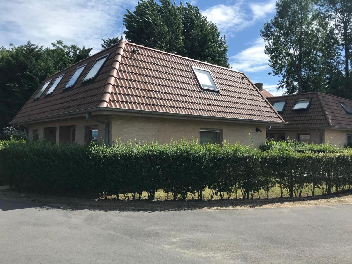 Vakantiehuisje De Panne Vlak Aan Plopsaland En De Zee Exterior photo