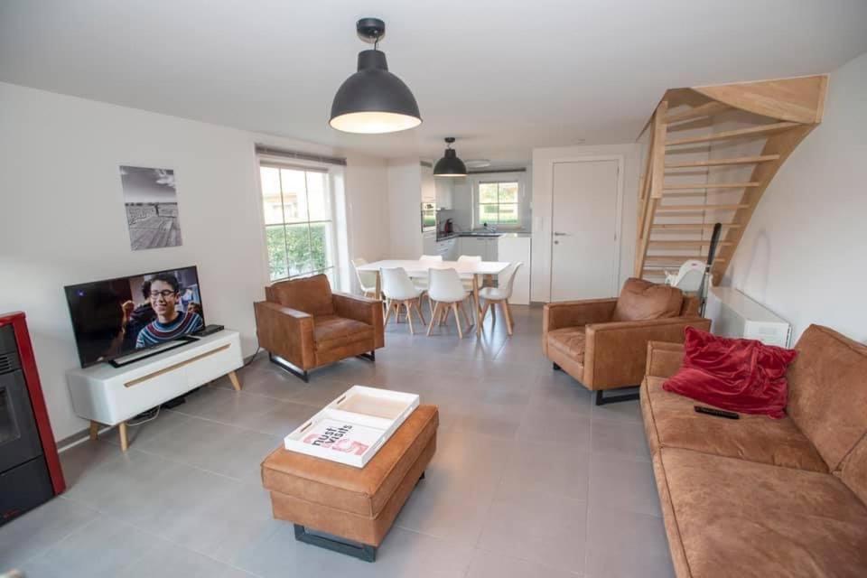Vakantiehuisje De Panne Vlak Aan Plopsaland En De Zee Exterior photo